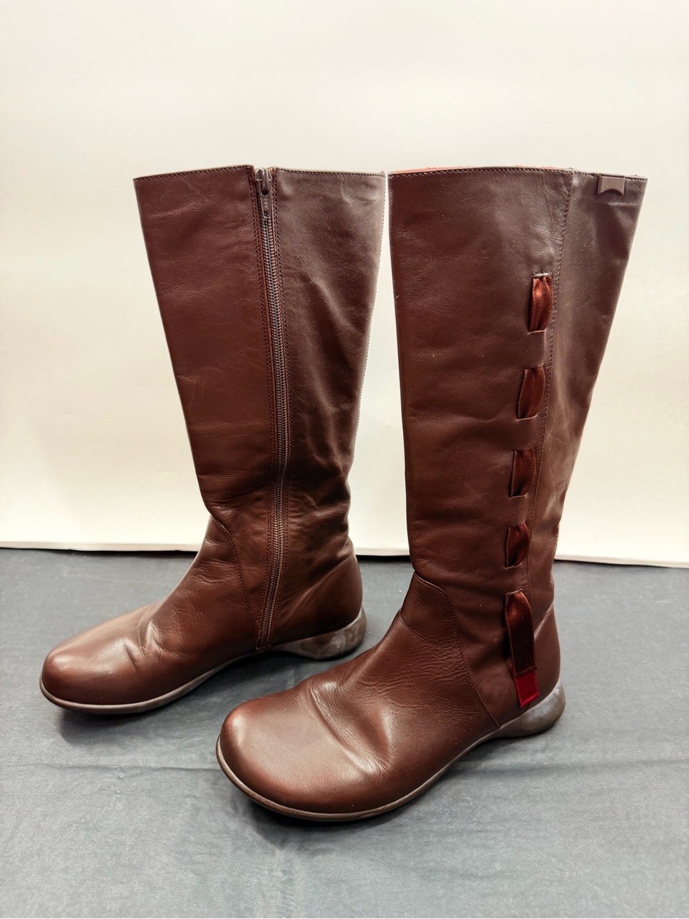 EUC Camper Casi Casi Boots - Picture 2 of 12